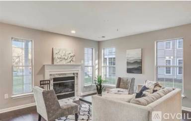 Main picture of 4940 King Patrick Way