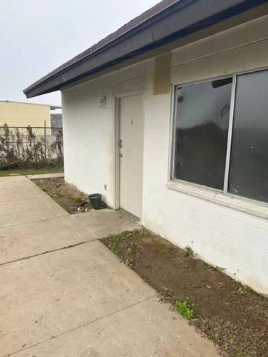 Main picture of 4675 N Howard Ave