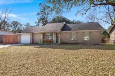 Main picture of 136 Cannon Ave