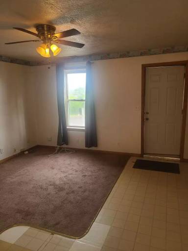 Main picture of 443 E 2nd St