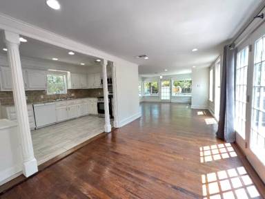 Main picture of 723 Cedar Hill Ave
