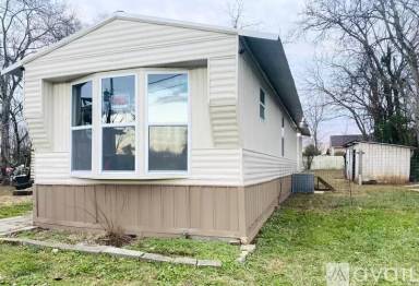 Main picture of 132 Kenmore Ave