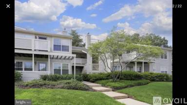 Main picture of 446 Winterberry Ct