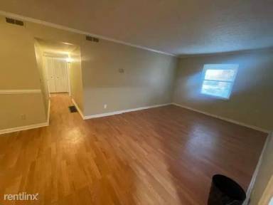 Main picture of 4510 Landside Dr