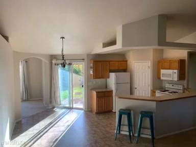 Main picture of 5840 S Guitar Way