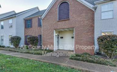Main picture of 755 E Northfield Blvd