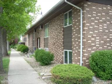 Main picture of 225 1st St SW