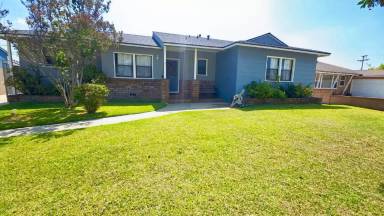 Main picture of 726 N Foxdale Ave