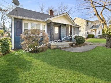 Main picture of 2807 Vaulx Ln