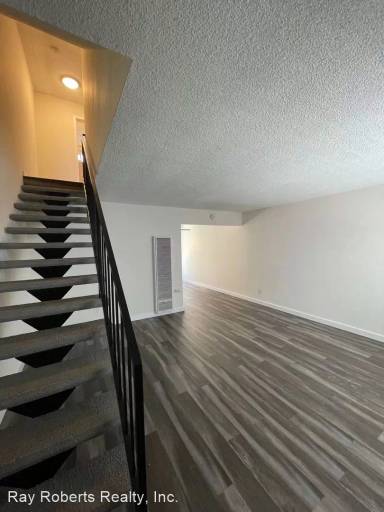 Main picture of 5311 Boswell Pl