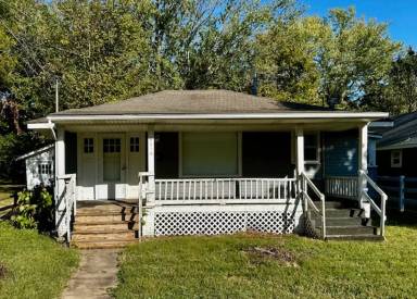 Main picture of 1144 S Crutcher Ave