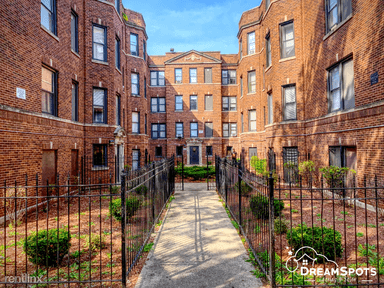 Main picture of 7600 S Essex Ave