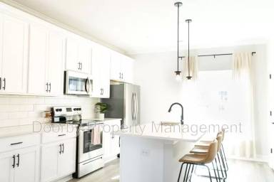 Main picture of 1456 Chatt City Way