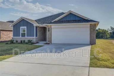 Main picture of 2405 S 28th Ter