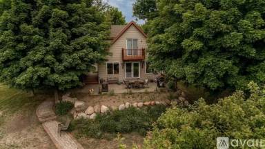 Main picture of 18105 Marina Way