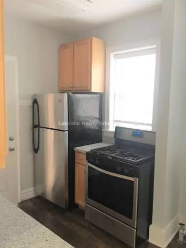 Main picture of Edgewater Gardens Apartments