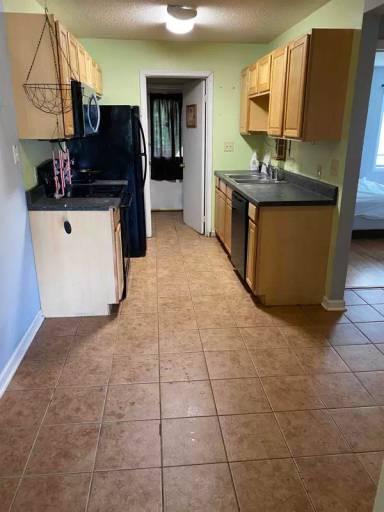 Main picture of Waterway Crossing Apartments