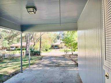 Main picture of 8006 Hobbs Dr