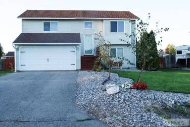 Main picture of 3709 E 20th N