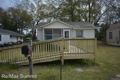 Main picture of 237 Woodlawn Ave