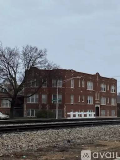 Main picture of 1524 W 89th St
