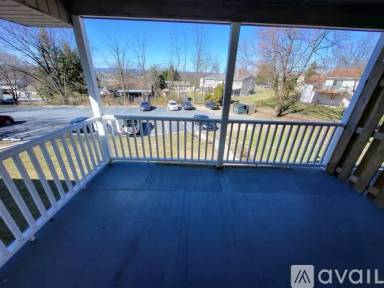 Main picture of 6175 Hocker Dr