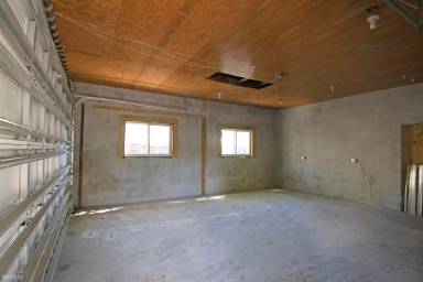 Main picture of 210 NW 10th St