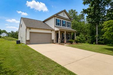 Main picture of 730 Gants Rd