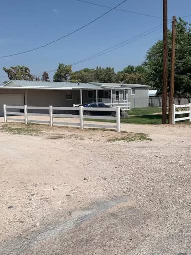 Main picture of 153 NW County Rd