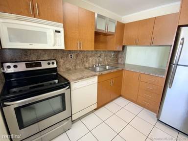 Main picture of 500 W Park Dr