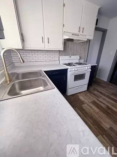 Main picture of 307 S Yale Ave