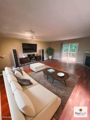 Main picture of 1784 Park Trl NE