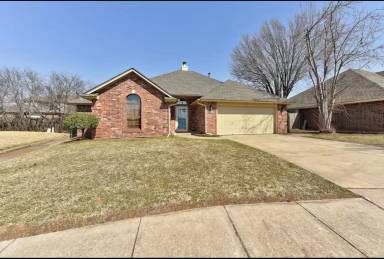 Main picture of 4921 Portland St