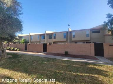 Main picture of 4466 W Palmaire Ave