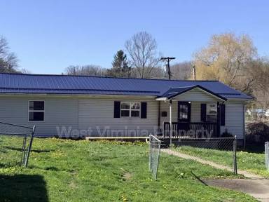 Main picture of 172 Sullivan Rd