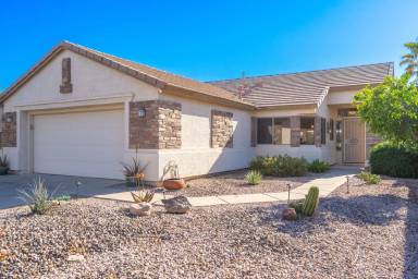 Main picture of 30624 N Royal Oak Way