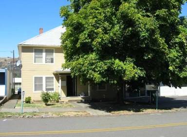 Main picture of 860 SE Rose St