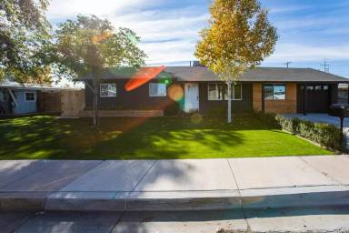 Main picture of 107 E Park Ave