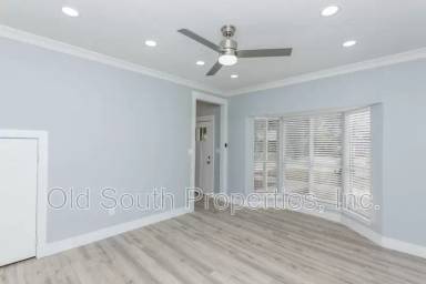 Main picture of 1702 E Jackson St
