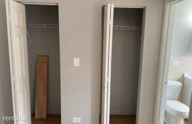 Main picture of 7254 S Jeffery Blvd