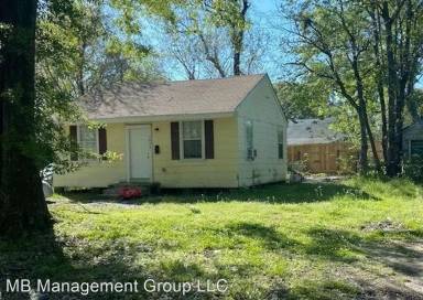Main picture of 5633 Douglas Ave