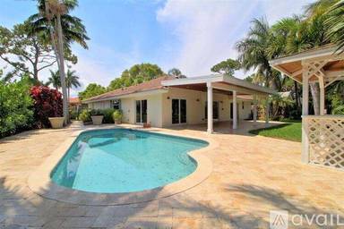 Main picture of 949 Greensward Ln