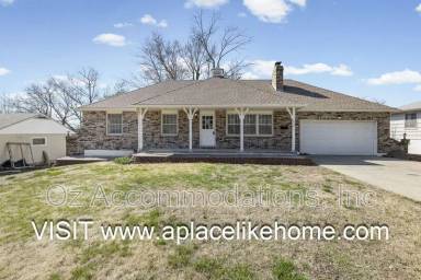 Main picture of 7820 Arlington Ave