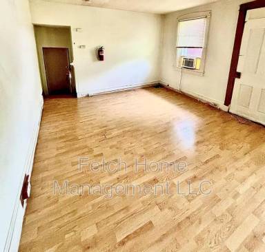 Main picture of 405 E Orange St