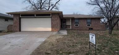 Main picture of 2141 S Lori Ln