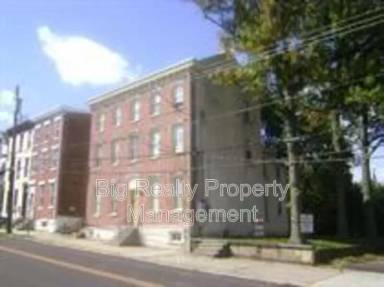 Main picture of 123 New St