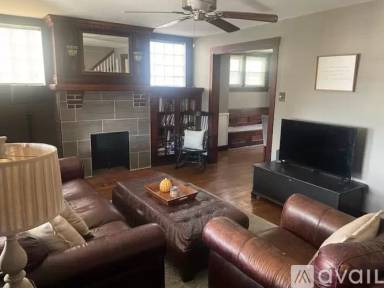 Main picture of 2245 S Braddock Ave