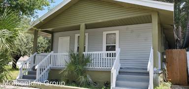 Main picture of 2509 N Albany Ave