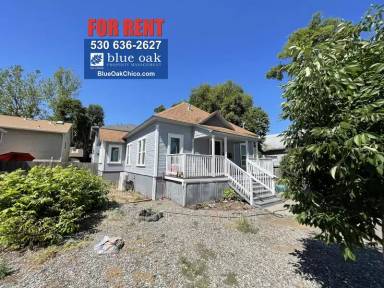 Main picture of 330 Oak St