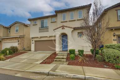 Main picture of 3772 Lake Katie Way